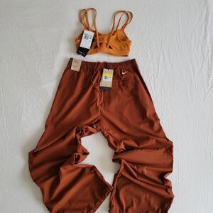 NIKE ZENVY Women's Orange Sports Bra